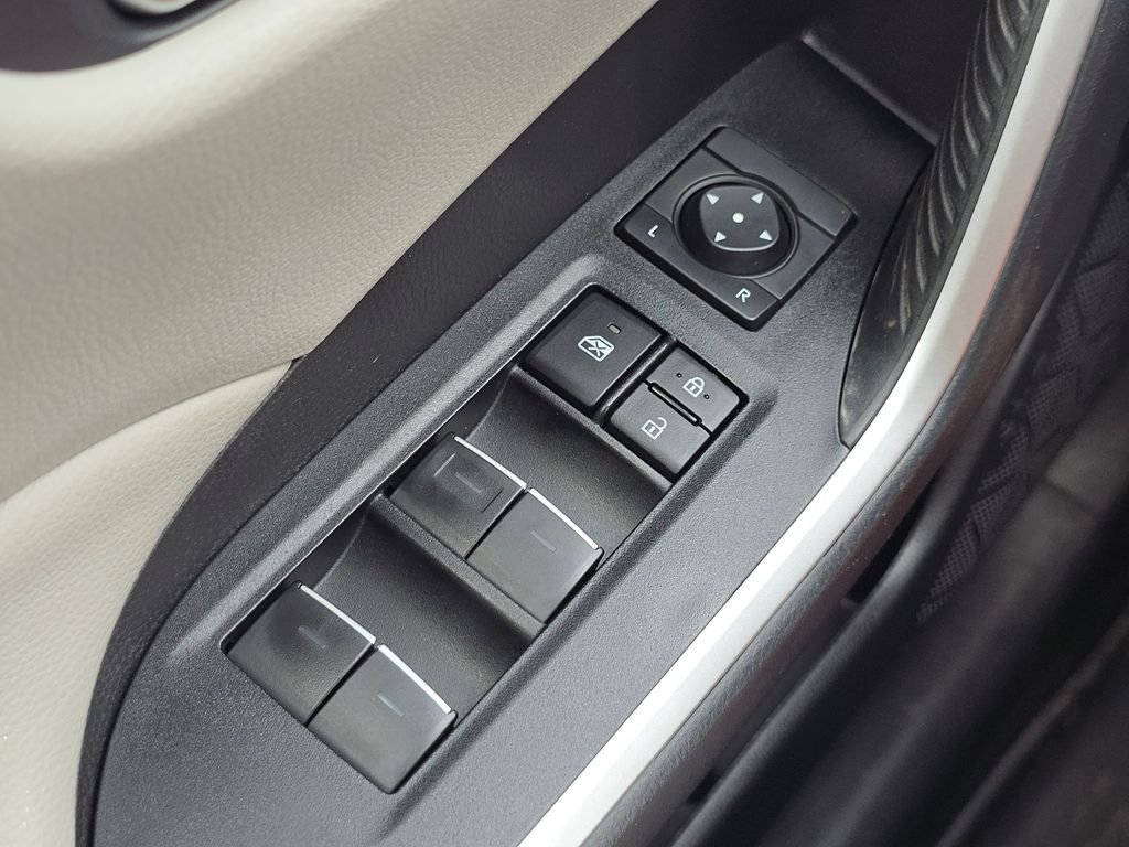 Used 2025 Gray Toyota XLE Premium image 28