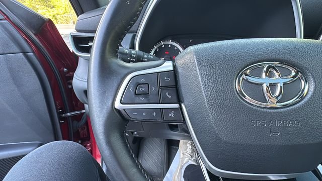 Used 2023 Pearl Toyota XSE image 19