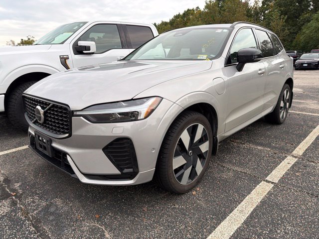 Used 2024 Silver Volvo Ultimate image 3