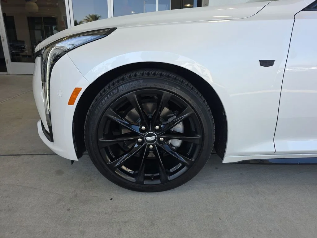 Used 2025 Crystal White Tricoat Cadillac Sport image 34