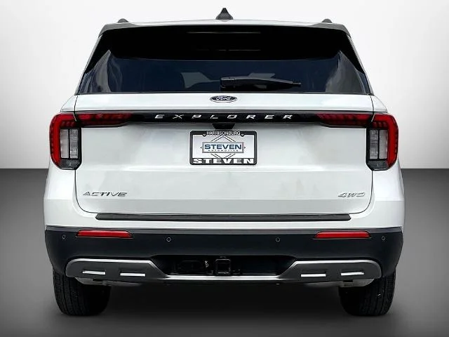 New 2026 Star White Metallic Tri-Coat Ford Active image 45