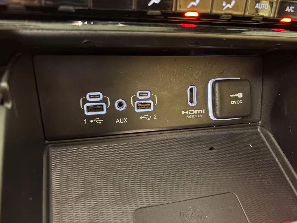Used 2023 White Jeep Summit image 29