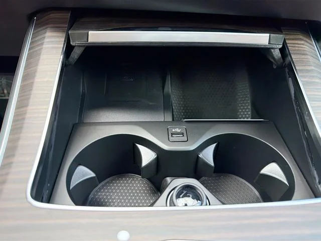 New 2026 Skyscraper Grey Metallic BMW sDrive40i image 30