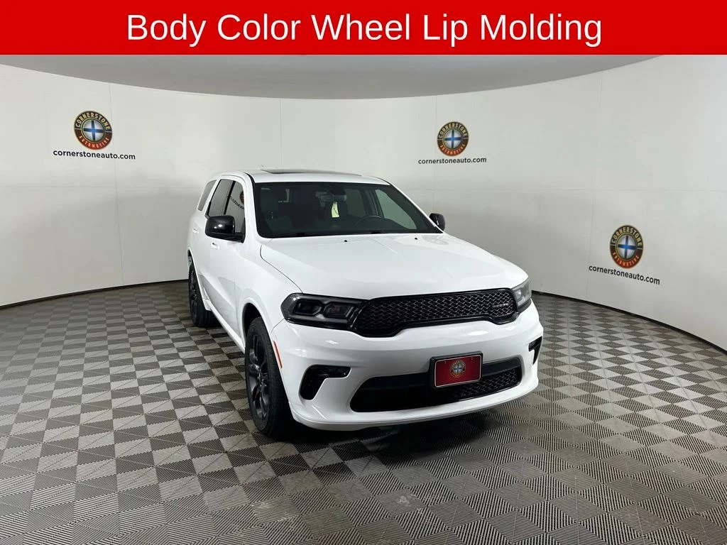 Used 2022 White Dodge SXT image 19