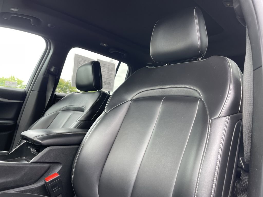Used 2024 Silver Jeep 4xe image 20