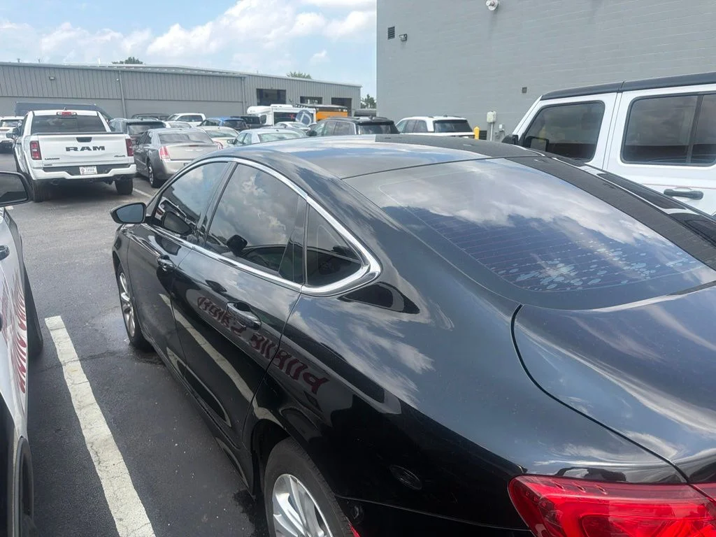 Used 2017 Black Chrysler LX image 13