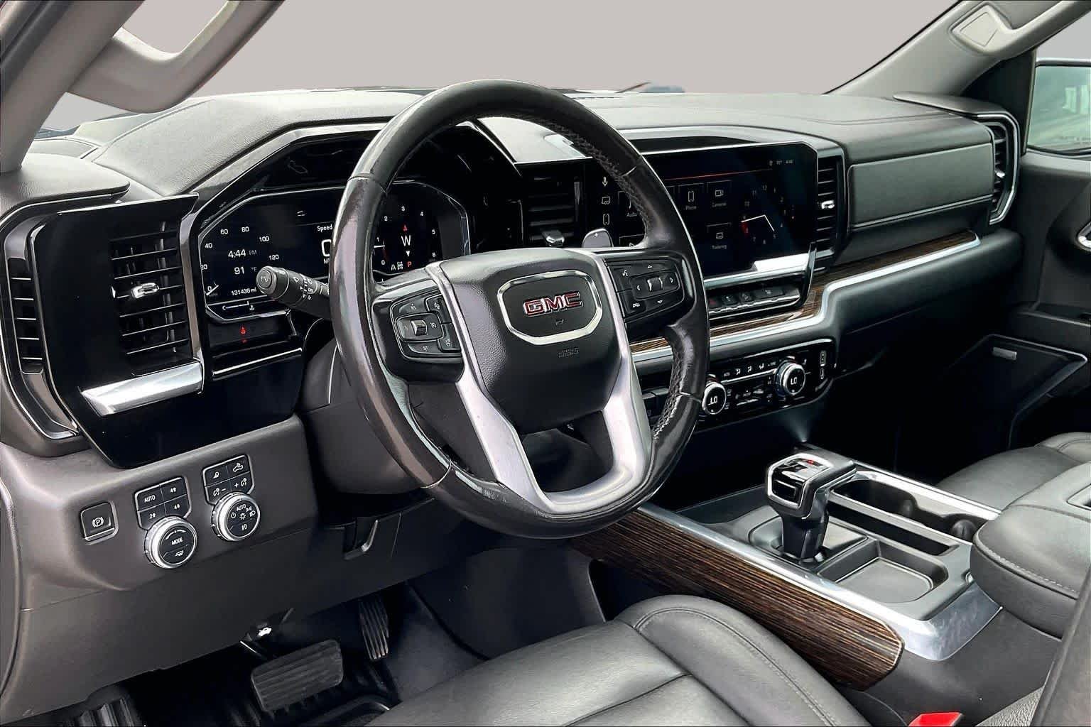 Used 2022 Titanium Rush Metallic GMC Elevation image 16