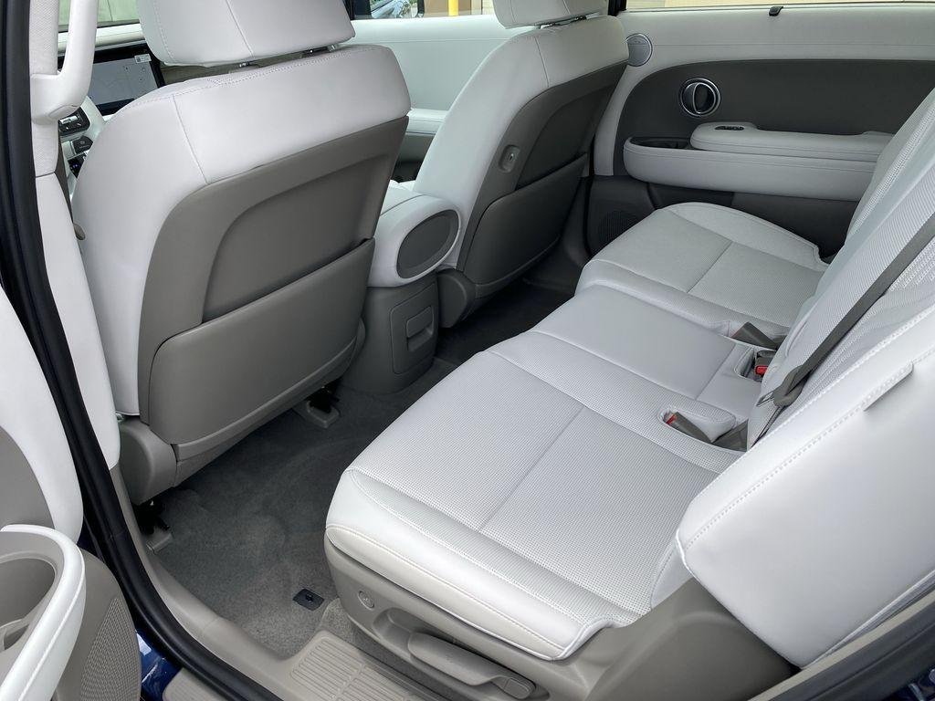 New 2026 Pacific Sapphire Hyundai Blue SEL 8P image 29
