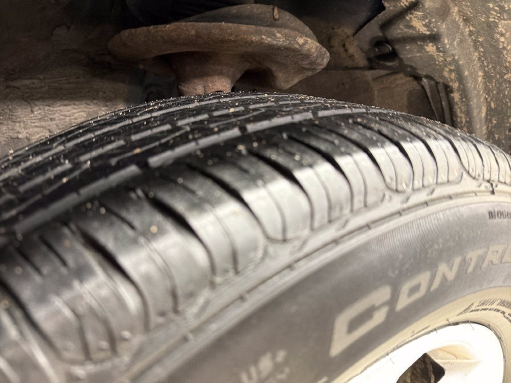 Used 2014 Blue Toyota XLE image 12