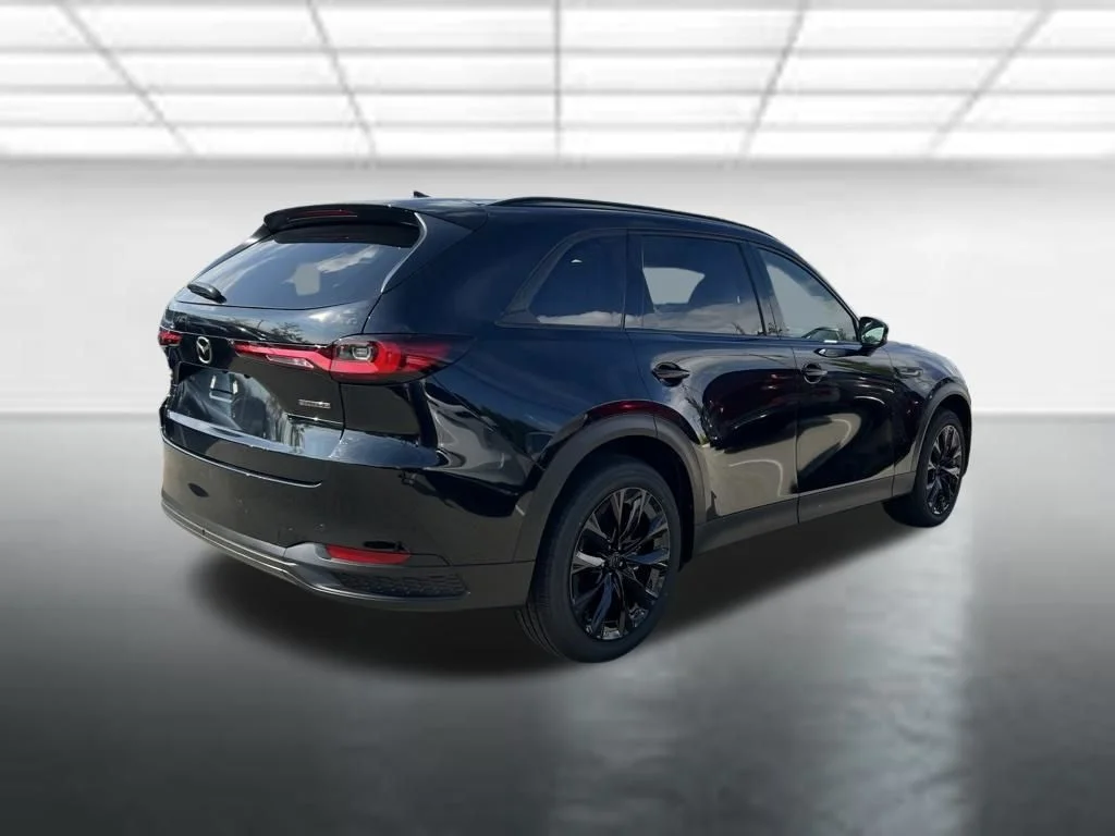 New 2026 Black Mazda 3.3 Turbo Premium image 3