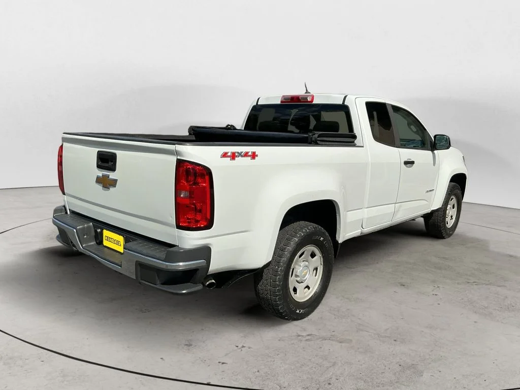 Used 2016 White Chevrolet Work Truck image 5