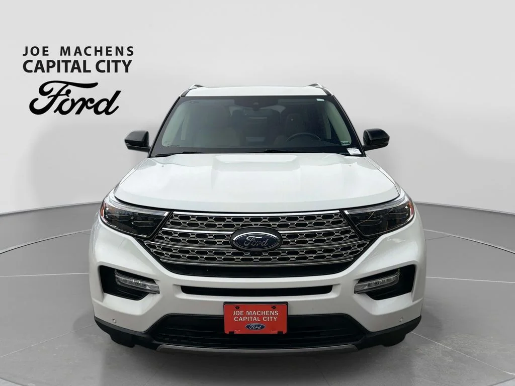 Used 2023 White Ford Limited image 10