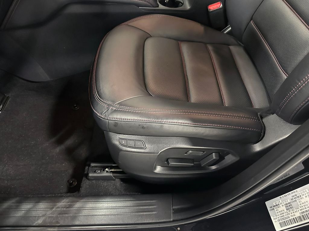 Used 2025 Black Mazda 2.5 S Carbon Edition image 21