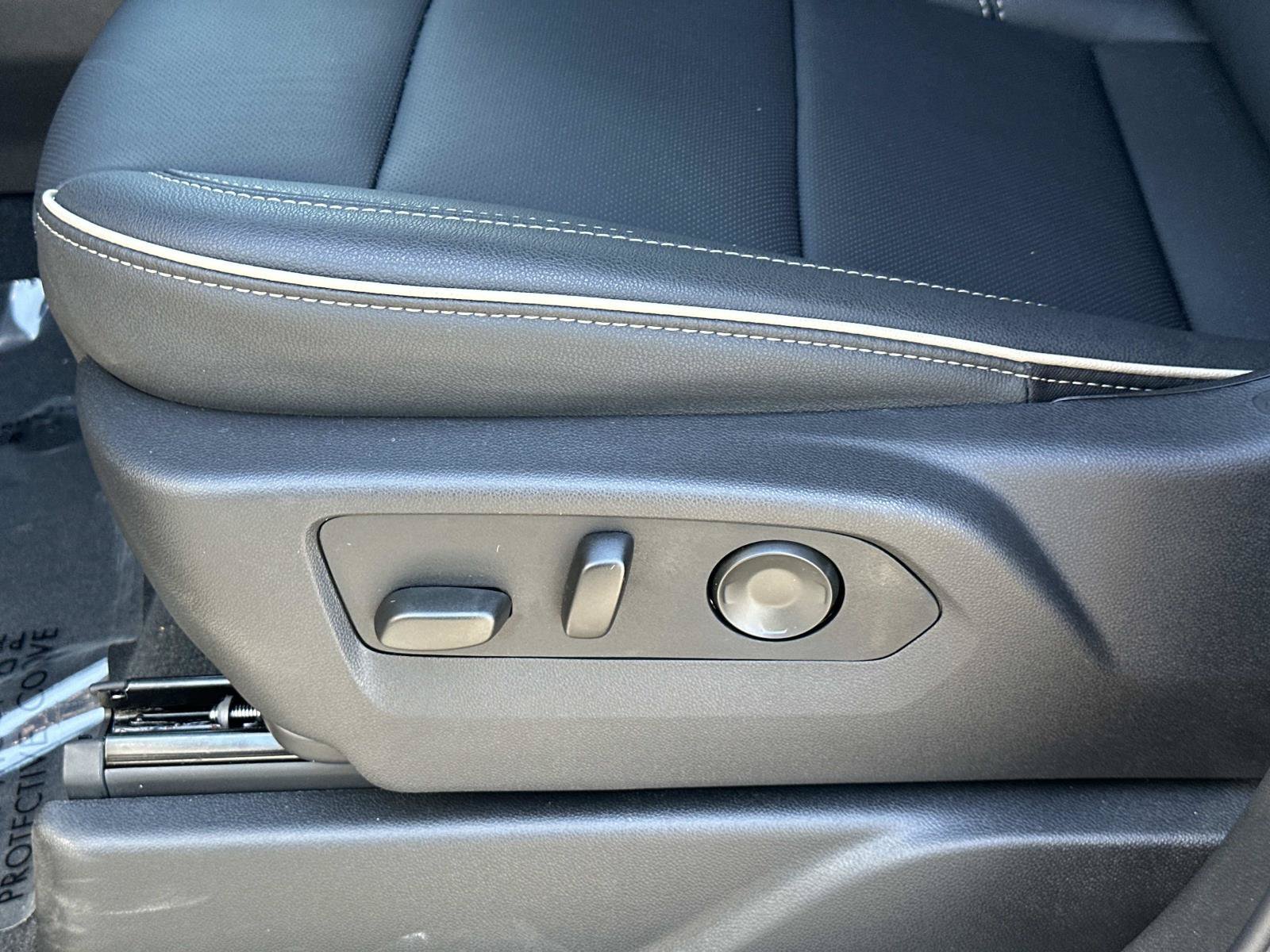 2026 GMC Yukon Elevation - Photo 21