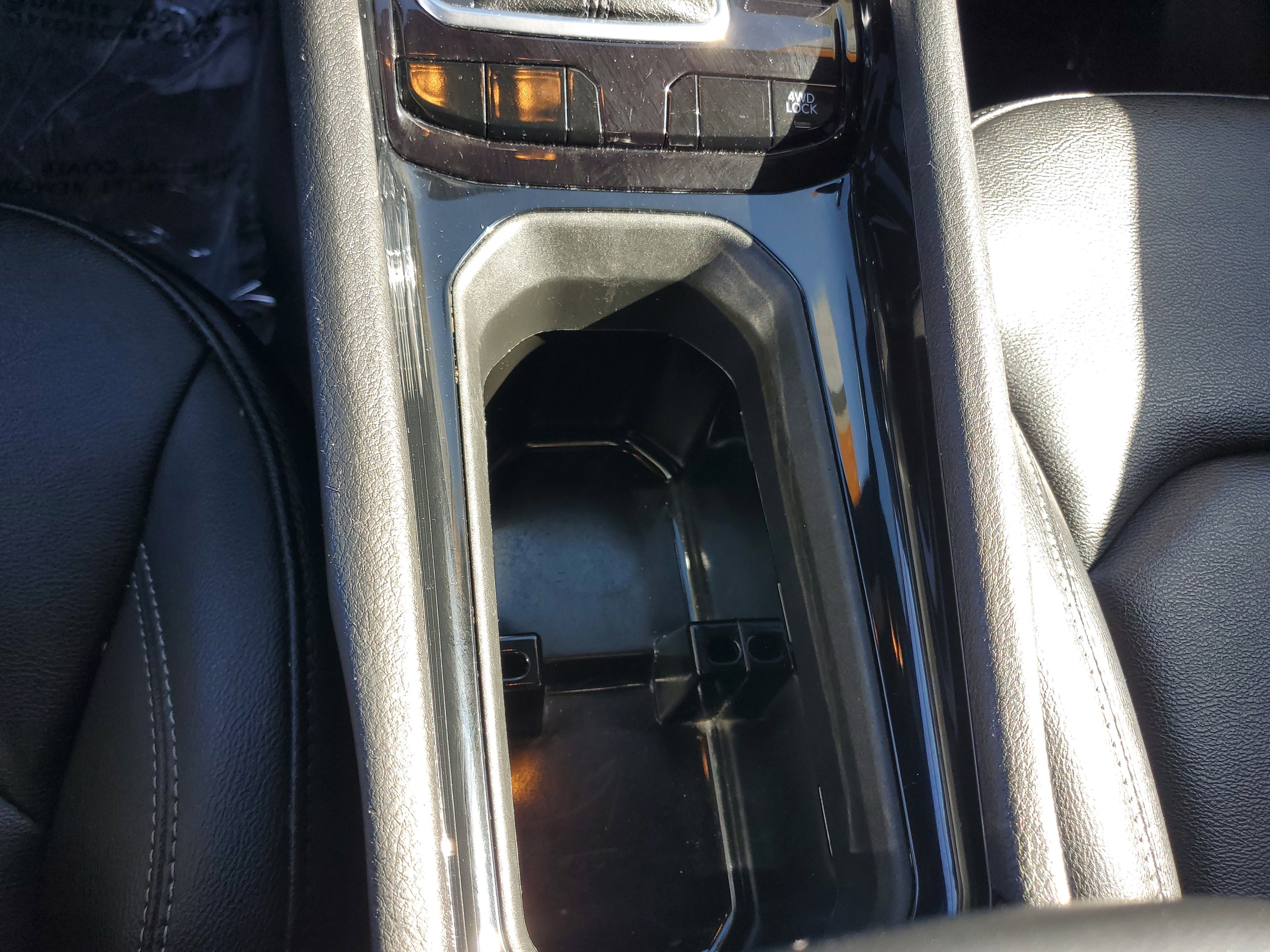 Certified Used 2025 Silver Jeep Limited image 20
