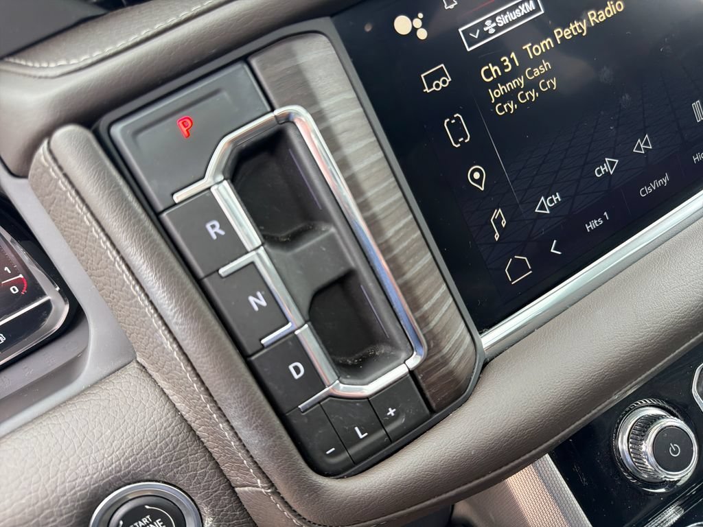 2023 GMC Yukon Denali - Photo 29