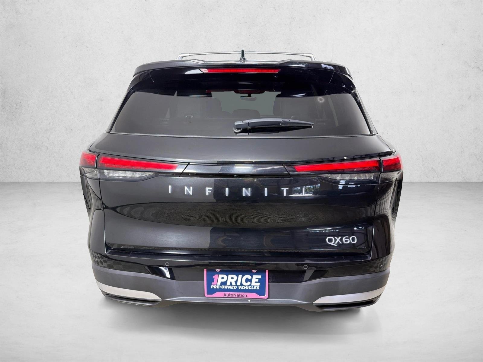 Used 2026 Mineral Black INFINITI LUXE image 6