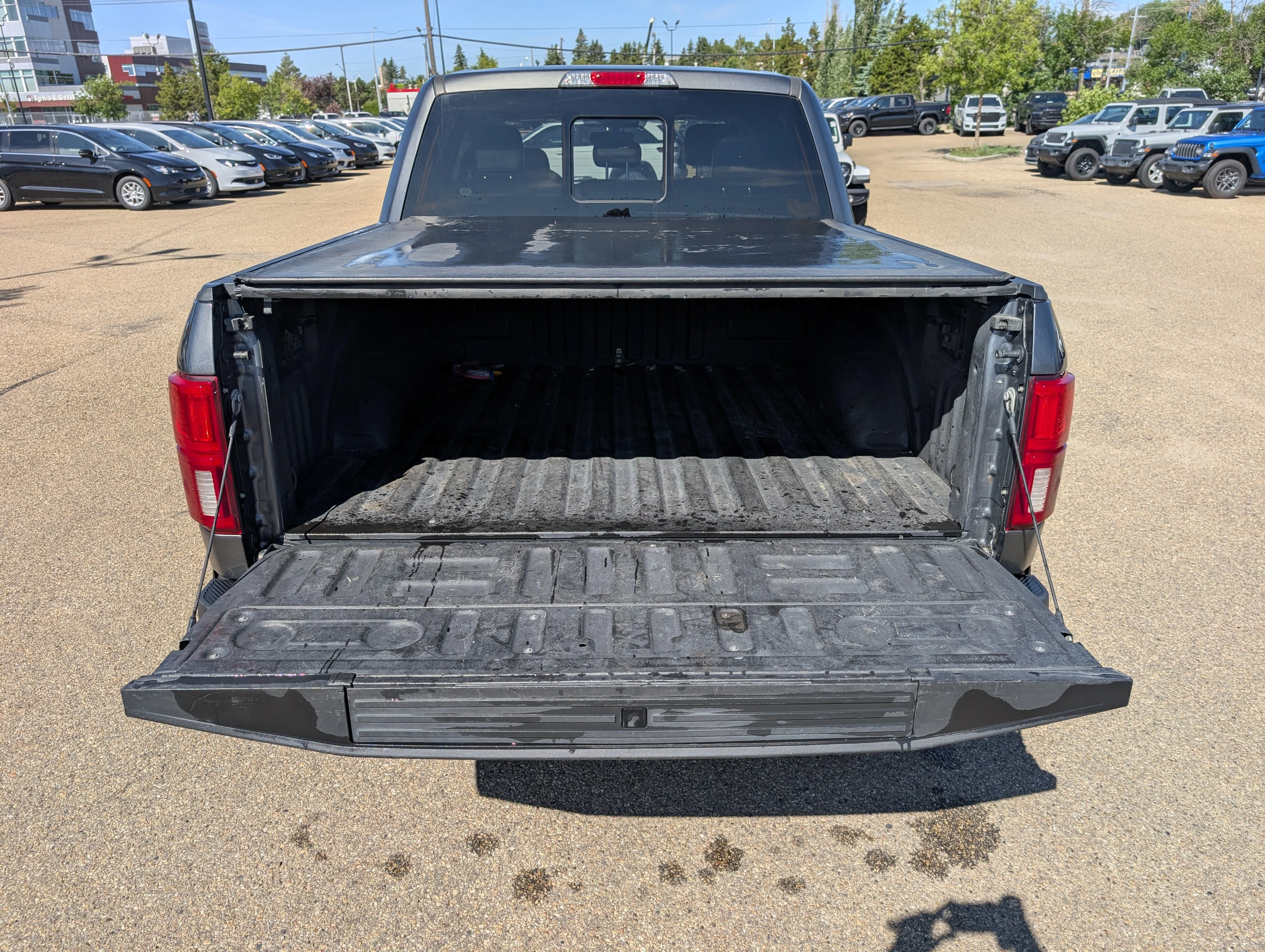 Used 2019 Magnetic Ford XL 4WD SuperCrew 5.5
