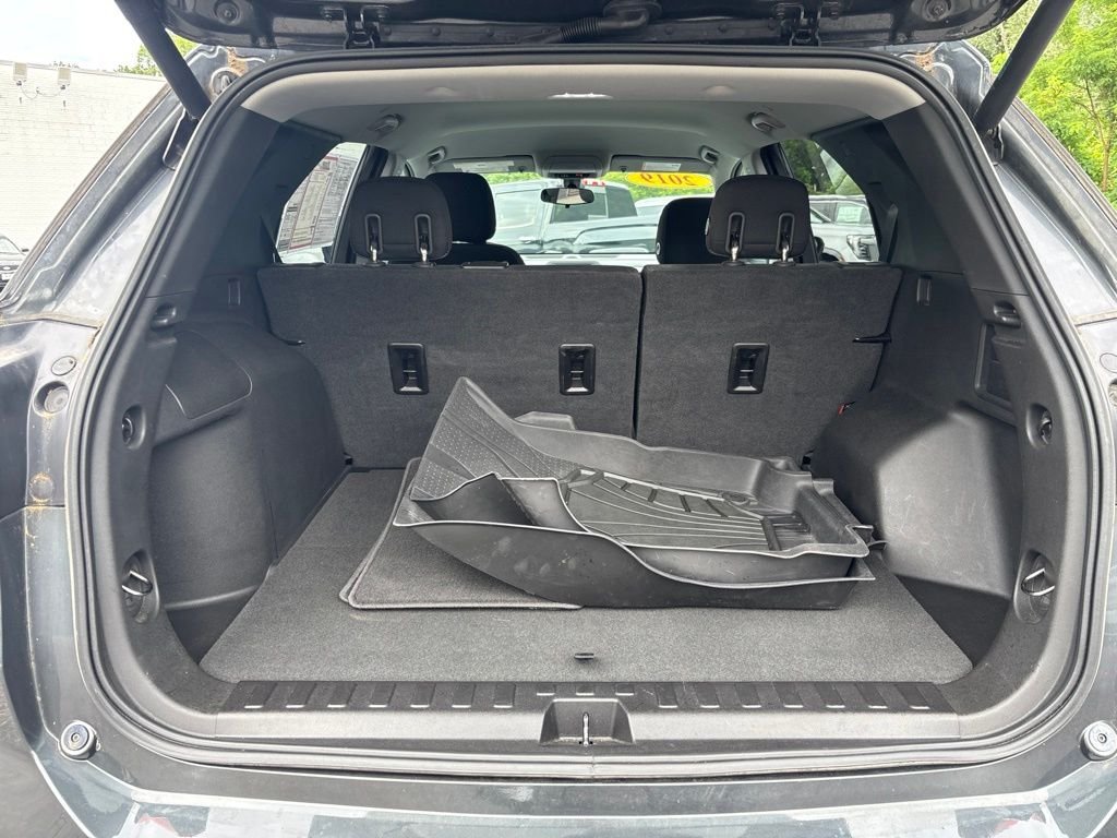 Used 2019 Gray Chevrolet LT image 34