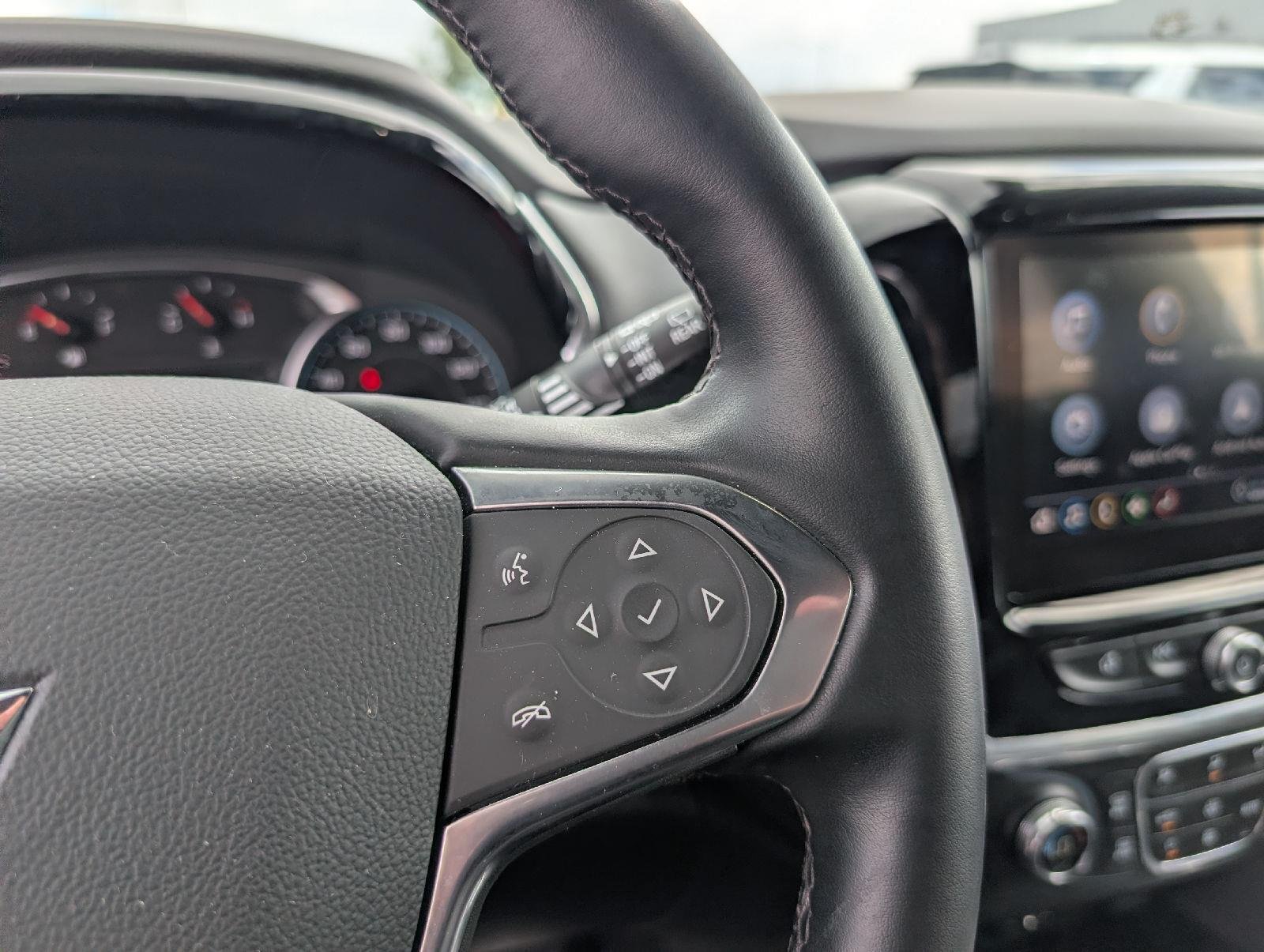 Used 2023 Mosaic Black Metallic Chevrolet LT Cloth image 14