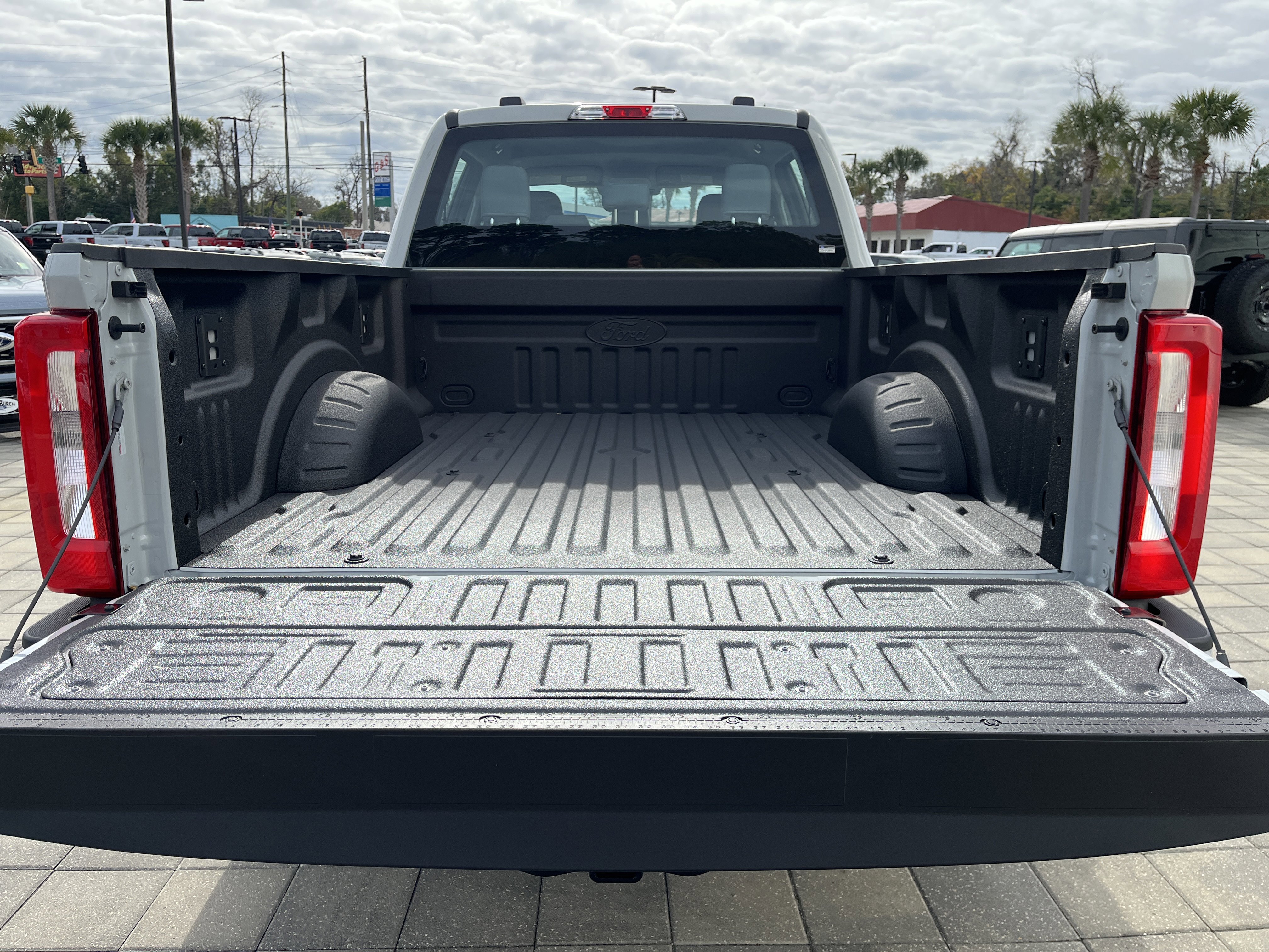 New 2026 Avalanche Ford XL image 14