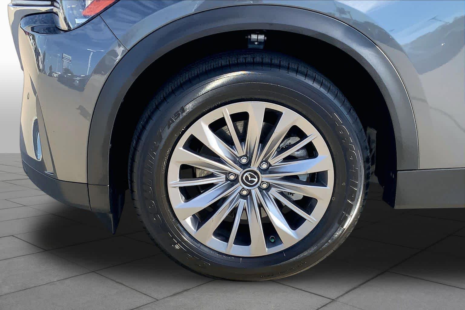 Used 2025 Machine Gray Metallic Mazda Preferred Package image 11