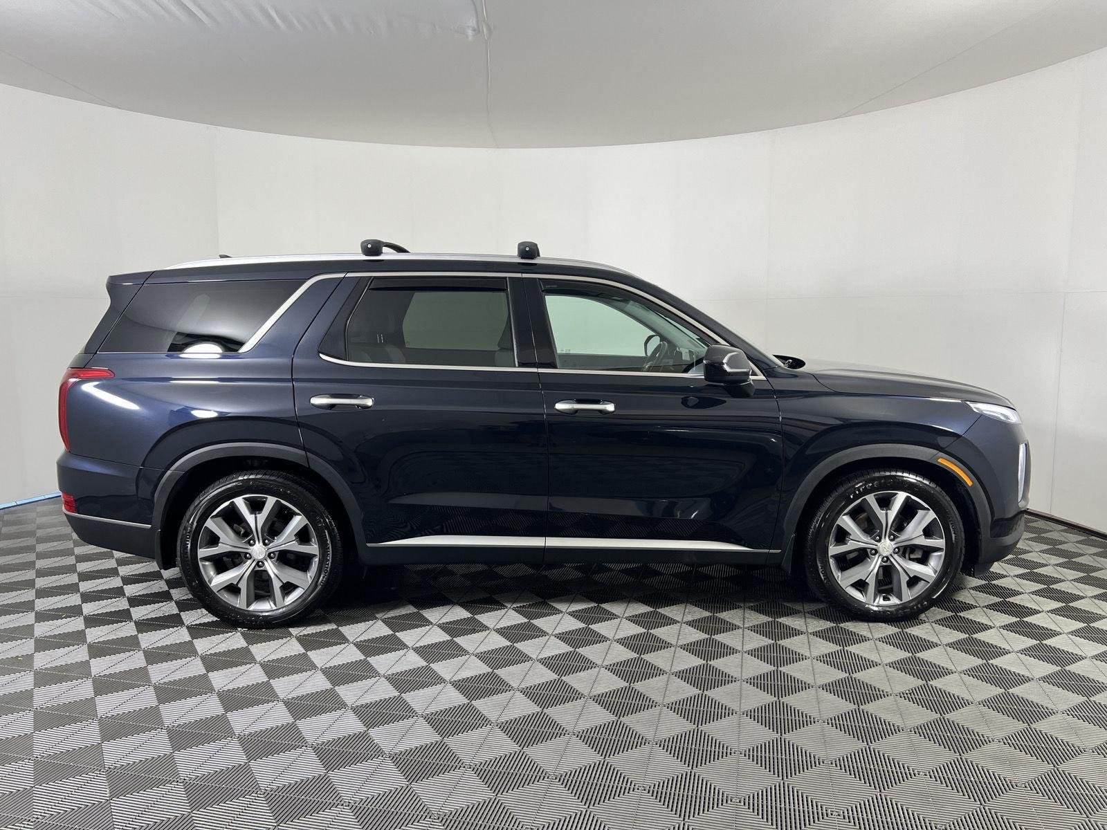 Used 2021 Gy Hyundai  image 2