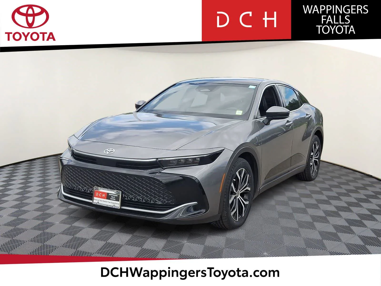 2023 Toyota Crown Limited AWD's photo