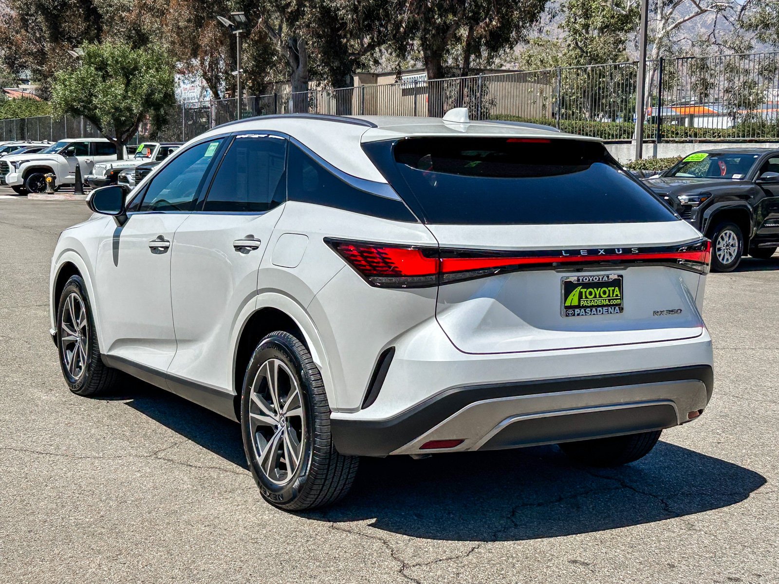 Used 2023 EMINENT WHITE PEA Lexus RX 350 image 8