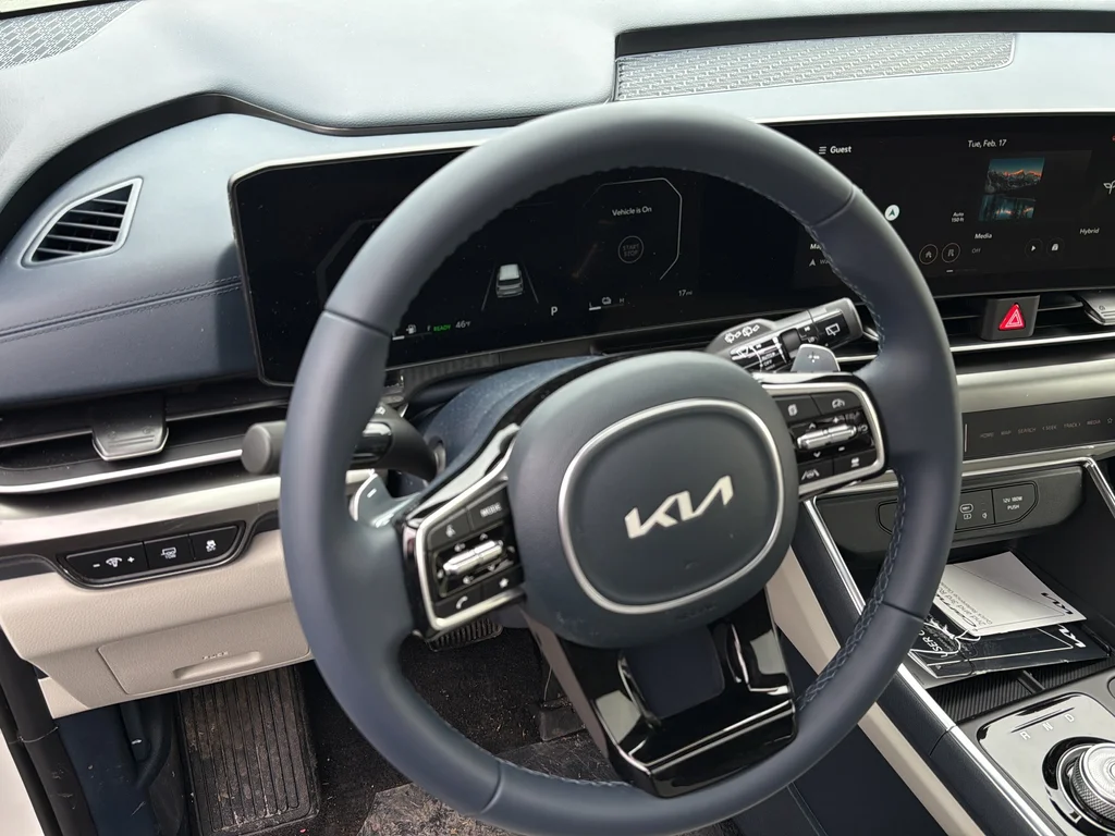 New 2026 Snow White Pearl Kia SX image 15