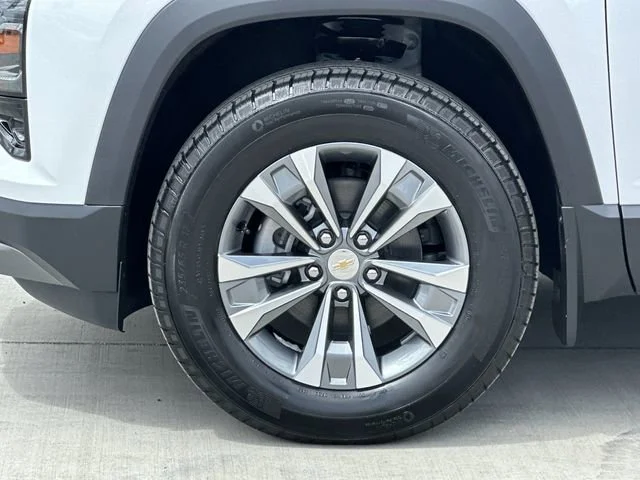 2026 Chevrolet Equinox LT - Photo 27