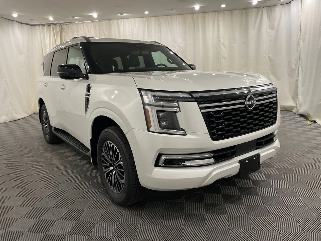 New 2026 Aspen White TriCoat Nissan SL image 3