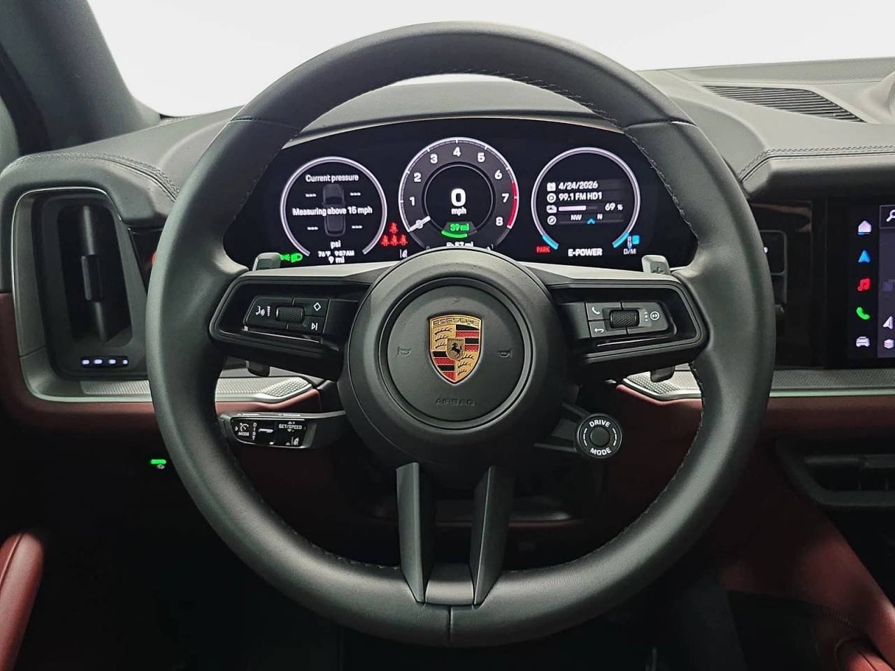 New 2026 Carrara White Metallic Porsche E-Hybrid image 13