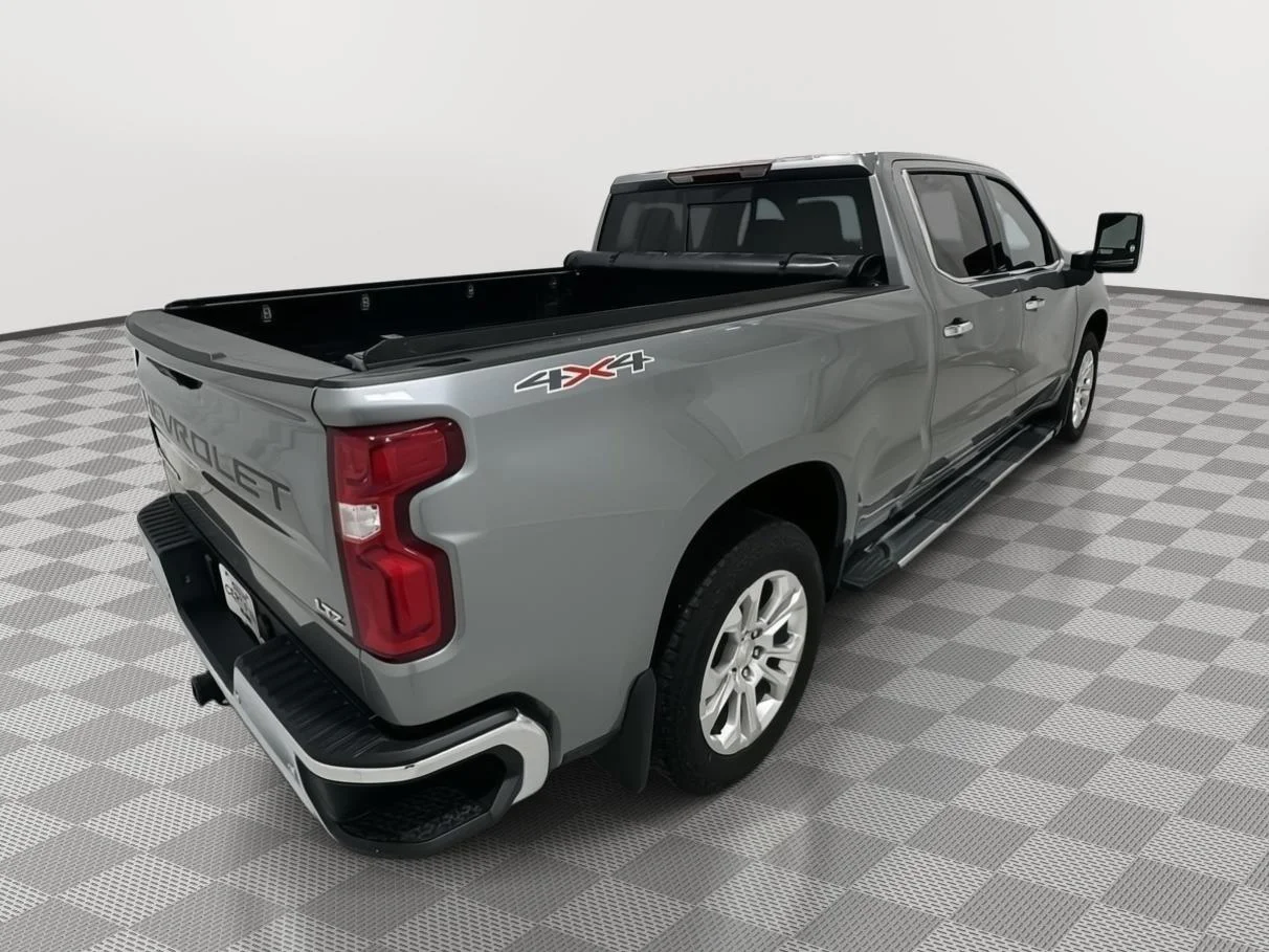 Used 2025 Sterling Gray Metallic Chevrolet LTZ image 5