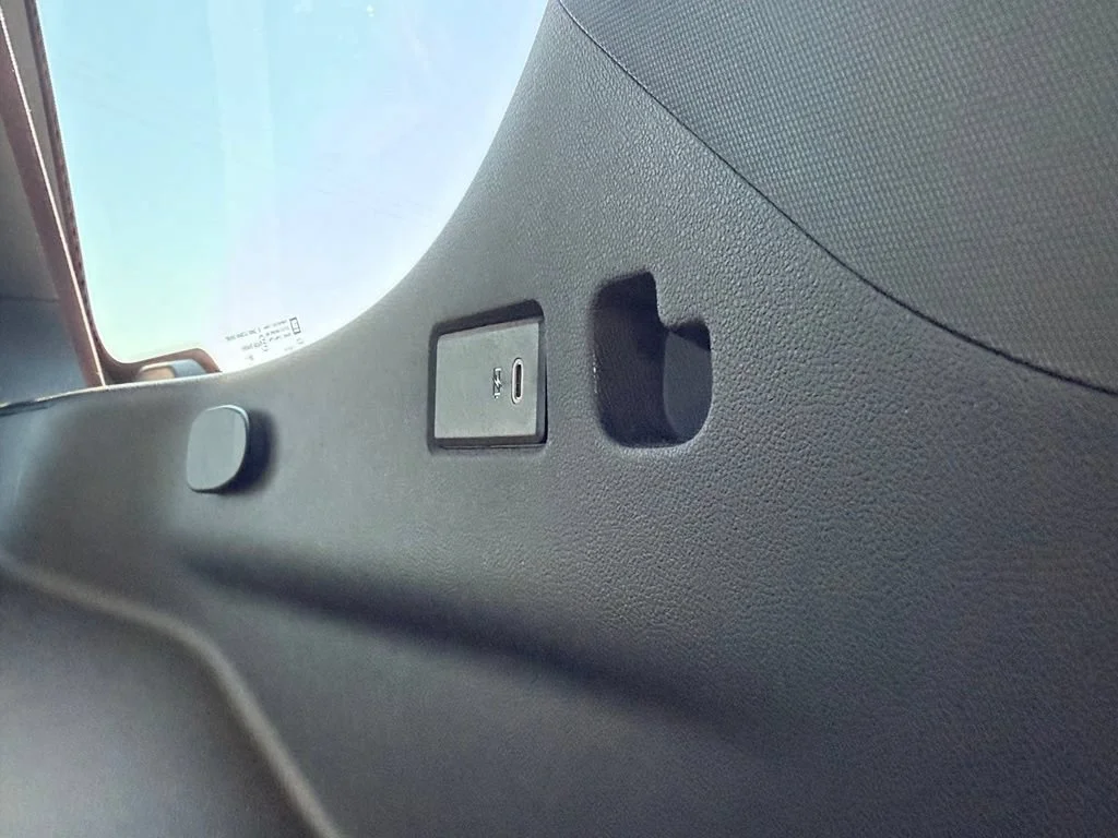 Used 2021 SHADOW GRAY METALLIC Chevrolet Z71 image 40