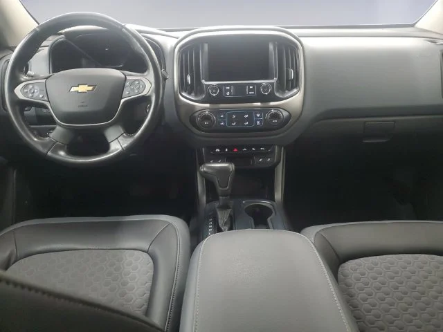 Used 2019 Red Chevrolet Z71 image 10