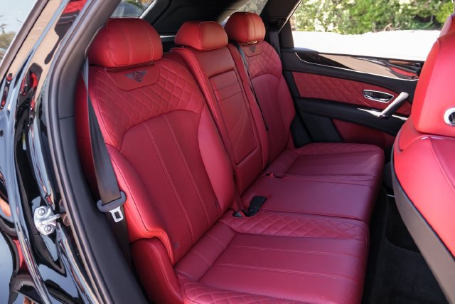 Used 2019 Black Crystal over Cricket Ball Bentley V8 image 53