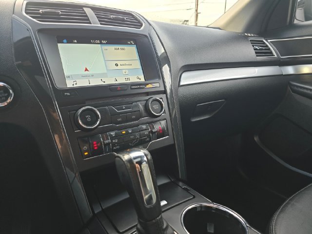 Used 2017 Magnetic Ford XLT image 35