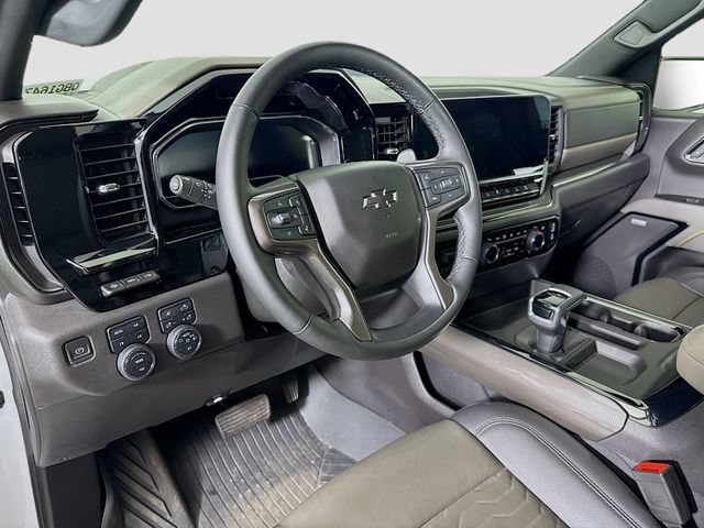 Used 2024 Summit White Chevrolet ZR2 image 9
