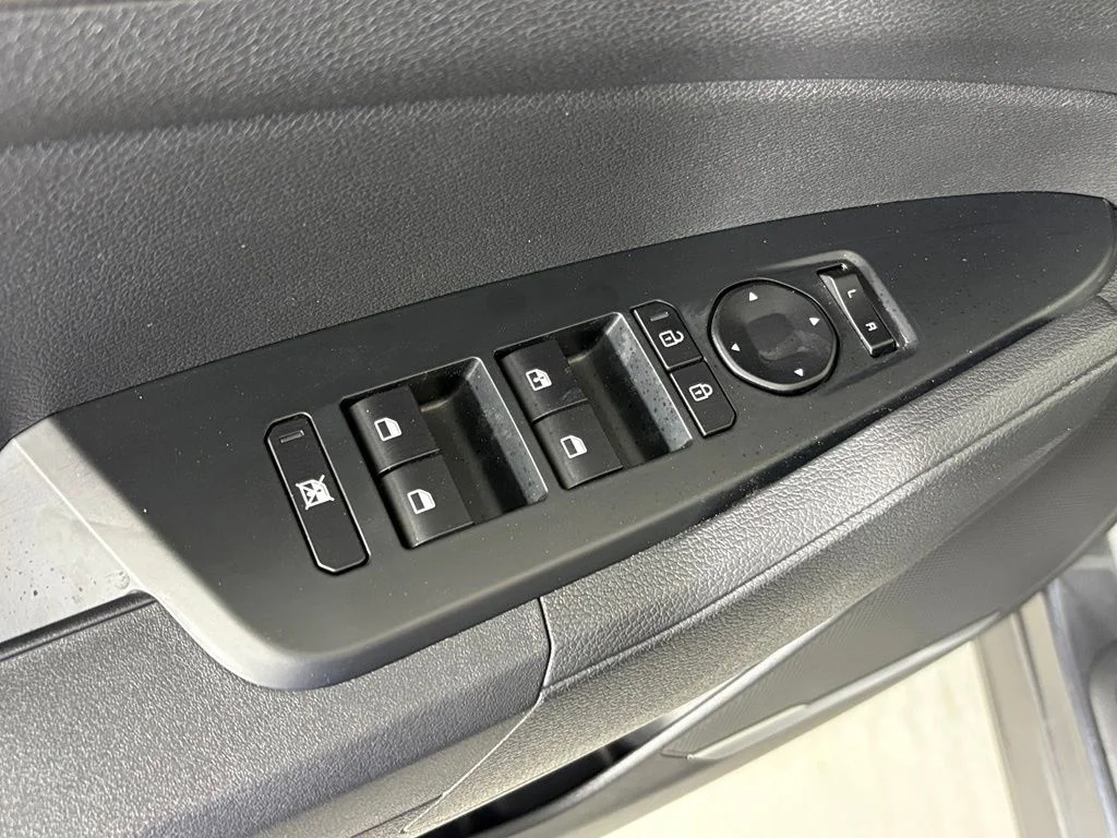 New 2027 Gravity Gray Kia LX image 15