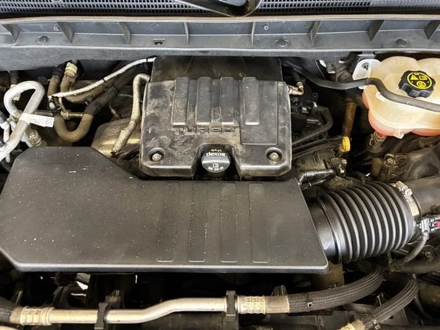 Used 2019 Onyx Black GMC Elevation image 23