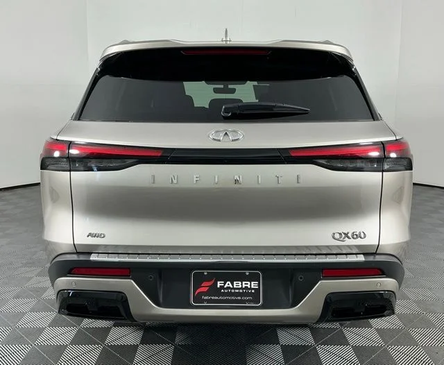Certified Used 2023 Titanium INFINITI LUXE image 6