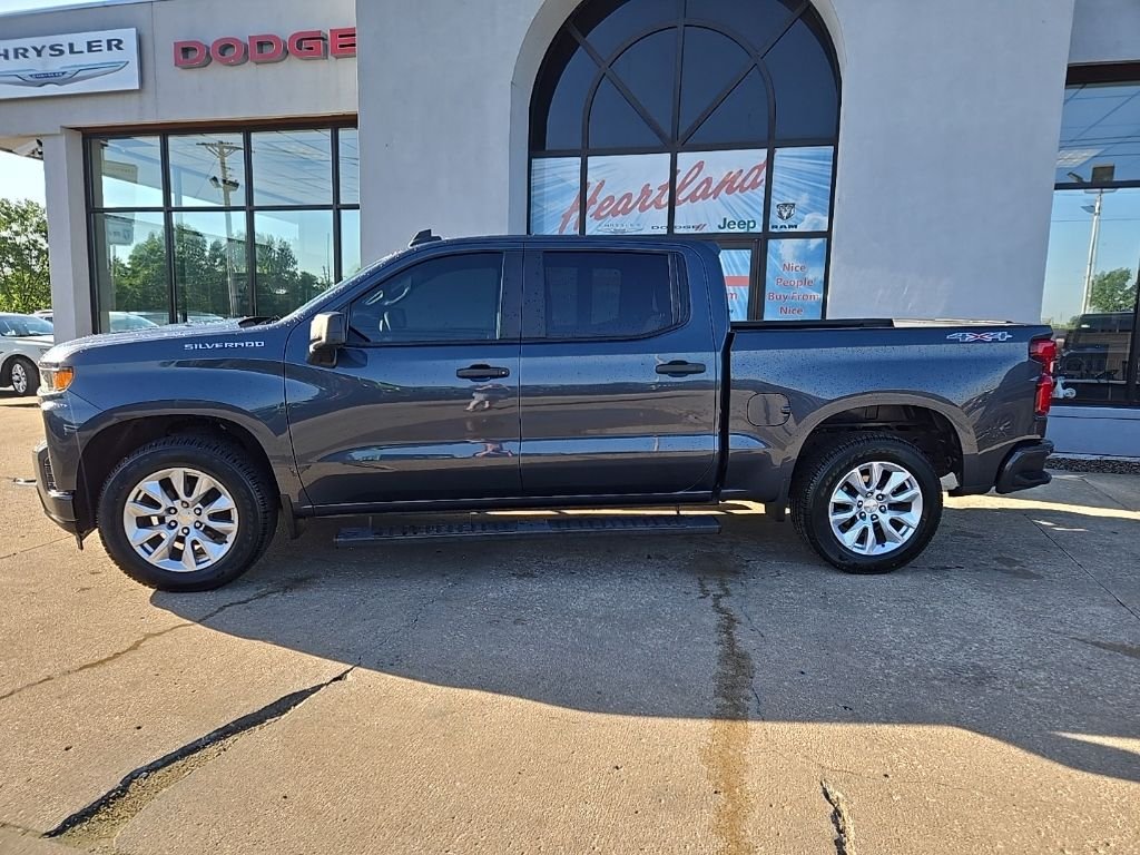 Used 2021 Gray Chevrolet Custom image 6
