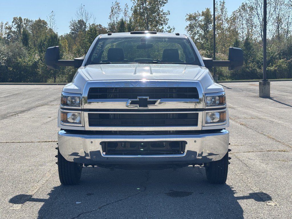 Used 2024 White Chevrolet Work Truck image 3