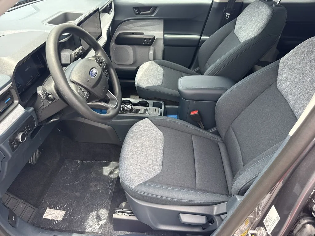 New 2026 Carbonized Gray Metallic Ford XLT image 9