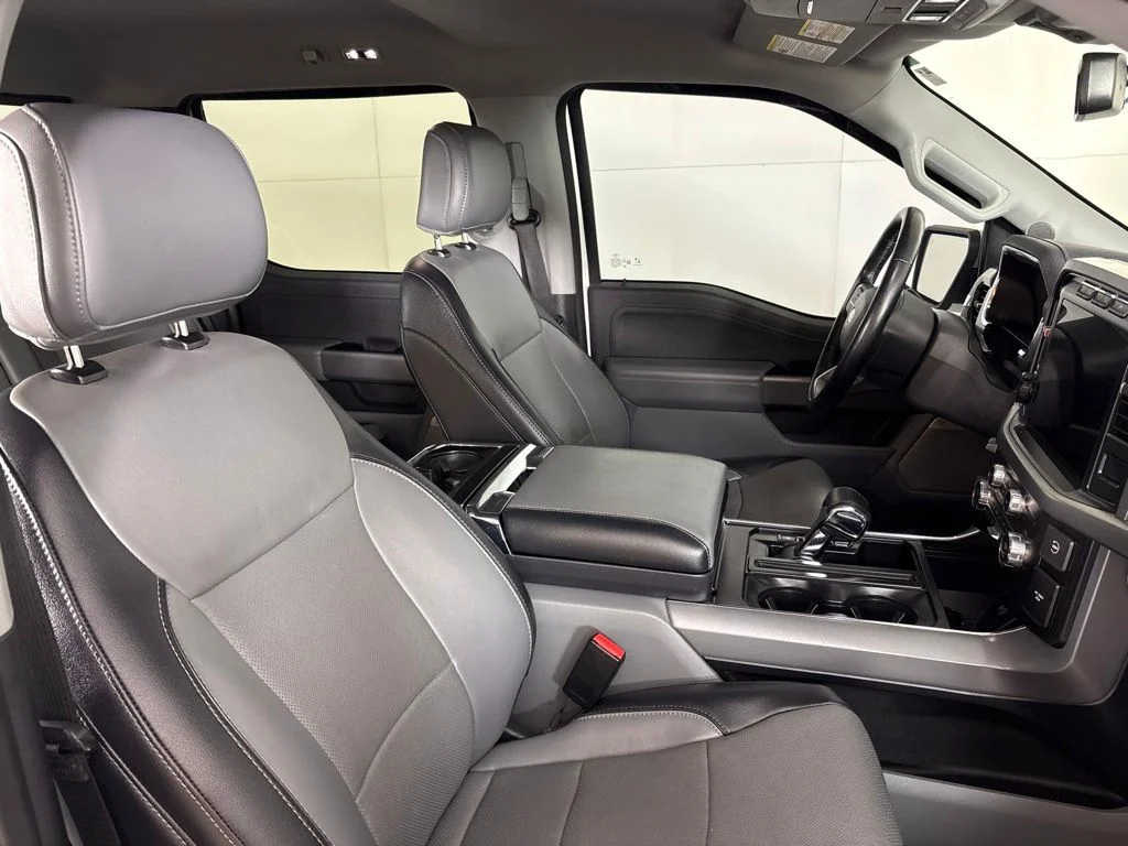 Used 2021 Black Ford Lariat image 21