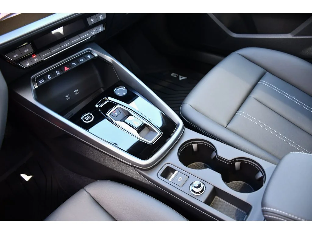 New 2026 Brilliant Black Audi Premium image 32