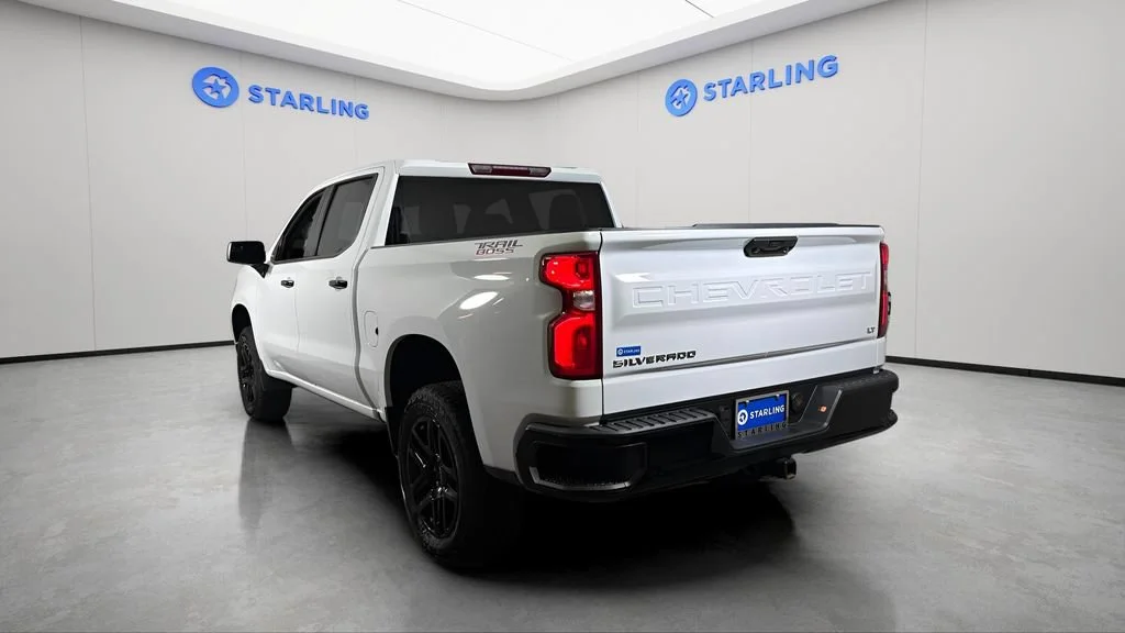 Used 2025 Summit White Chevrolet LT Trail Boss image 6