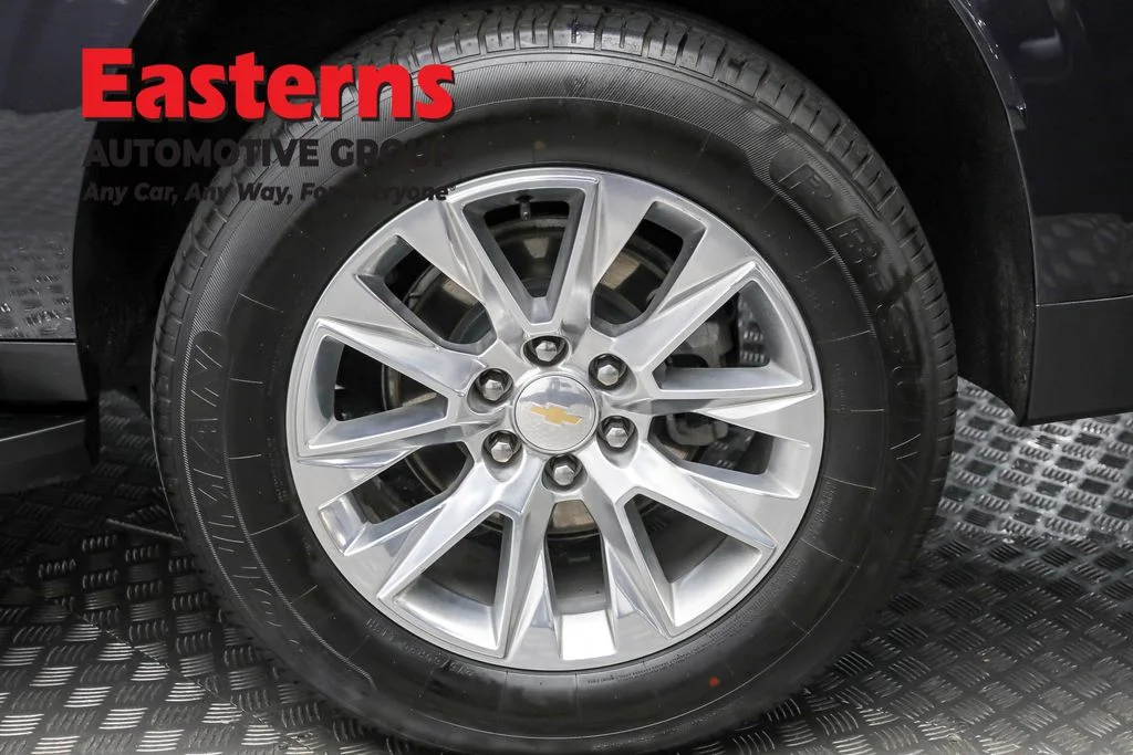 Used 2023 Gray Chevrolet Premier image 8