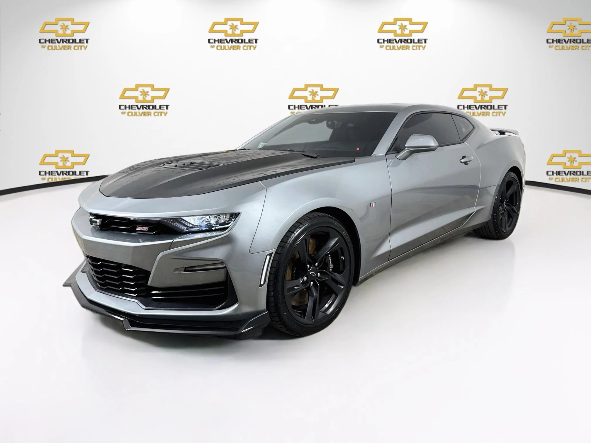 Used 2024 Sharkskin Metallic Chevrolet 2SS image 3